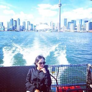 Meet your Posher, Linh